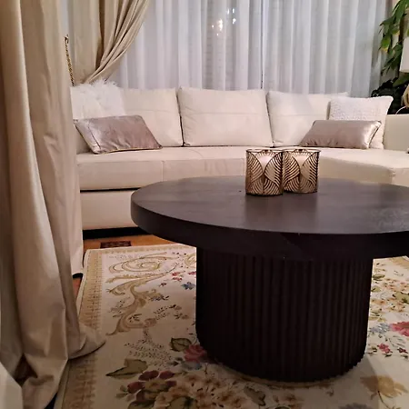 Romero Garden C شقة *