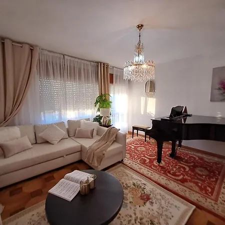 Romero Garden C